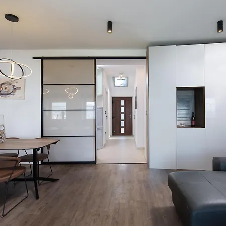 Infinity Coast Apartman